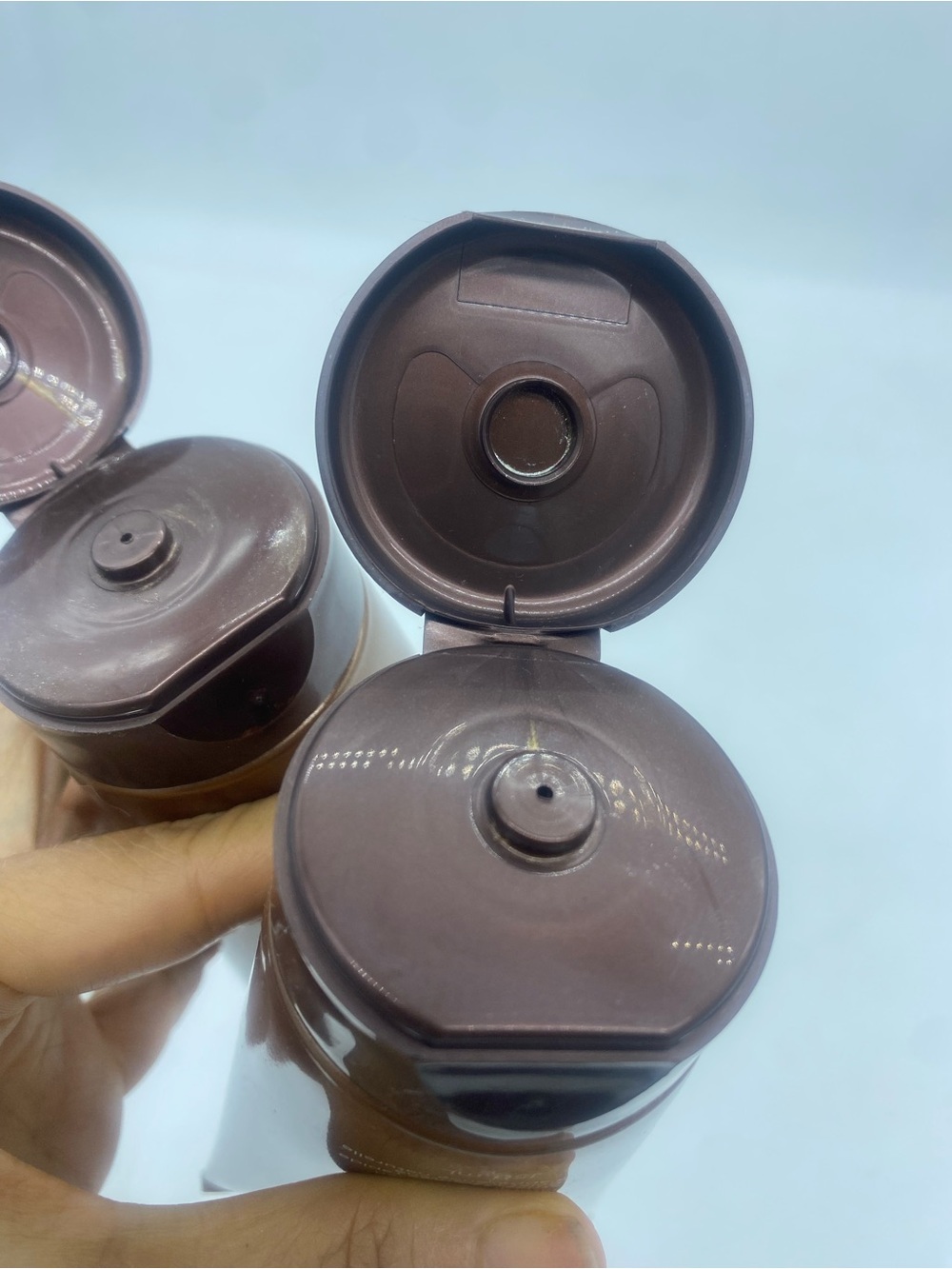 Two L'Oréal Sublime Bronze Tinted Self-Tanning Lotion - Bronze and Gold Accents - Picture 4 of 8